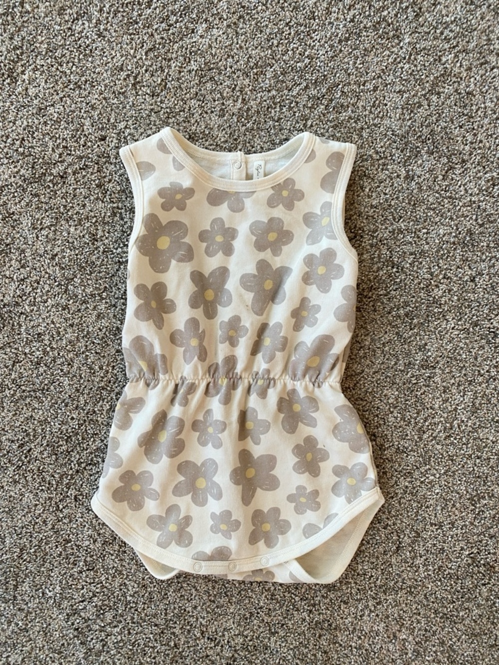 Rylee + Cru 18-24 month Cream Sleeveless Daisy Romper with Gray Flowers